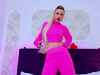 Flirty eye contact, good conversation, confident energy, playful teasing, genuine compliments, laughter, and people who know how to have fun and enjoy the moment ✨