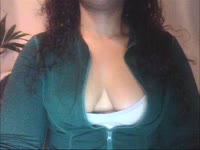 Ik ben een exotische, prachtige Caribische dame met een ongekende passie voor het leven en alles wat erbij komt kijken. Mijn warme uitstraling en sensuele energie zullen je direct betoveren, en ik ben hier om je mee te nemen op een reis van verleiding en plezier.Ben jij op zoek naar een hete, verleidelijke ervaring die je niet snel zult vergeten? Kom dan bij mij, de Caribische stoute dame die weet wat ze doet. Ik combineer de passie van de tropen met een ondeugende flair die jou gegarandeerd in vuur en vlam zal zetten.Met mijn exotische charme, speelse houding en avontuurlijke geest neem ik je mee naar een wereld van plezier en opwinding. Of je nu hebt in een flirterige chat, een uitdagend spel of iets dat je grenzen opzoekt, ik ben hier om jouw verlangens te vervullen.Dus, waar wacht je nog op? Kom bij mij en ontdek de magie van de Cariben, direct vanuit de privacy van jouw scherm. Ik ben klaar om je te verrassen, te prikkelen en je te laten verlangen naar meer. Durf jij het aan?