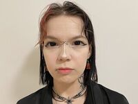 hot cam girl fingering shaved pussy CelesteMccollum