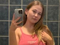 jasmin camgirl GlossyMonica