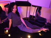 striptease cam KyaraLux