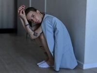 nude webcam girl MirnaLatourette