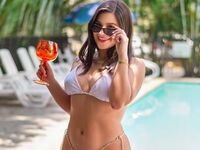 camslut topless SusanWall