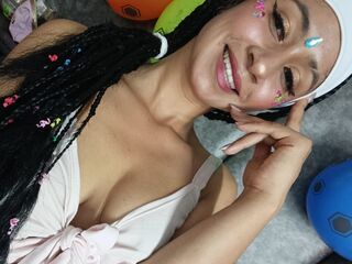 beautiful girl LauSanders