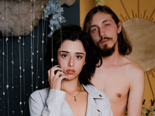 hot live couple cam JunnaAndKurt