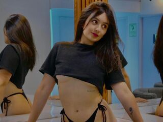 adult webcam chatroom LauyMaury