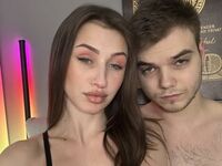 naked cam girl having sex VikkiGeorge