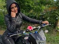 camgirl bdsm live cam VeraDivine
