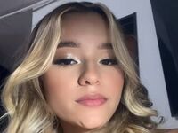 naughty camgirl masturbating with dildo AaishaCollin