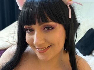 naughty cam girl masturbating with dildo AdelineDevin