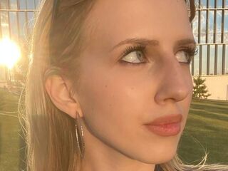 adult webcam chatroom AishaSpringstead