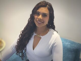 hot cam girl masturbating with dildo AlejaJara
