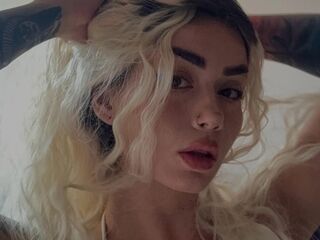 girl topless AlinaVarenne