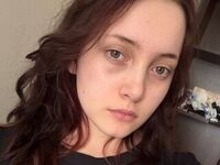 topless camgirl AmilyBens