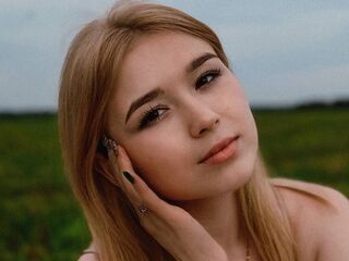 hot camslut AnnieMounten