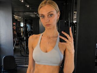 naughty cam girl fingering shaved pussy BeckieGuerro