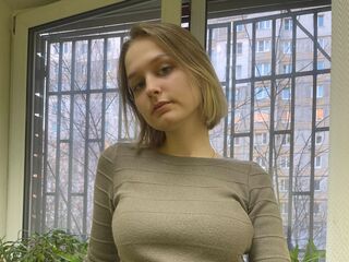 camgirl playing with sextoy BreckBayles