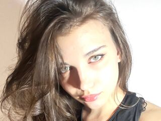 hot cam girl fingering shaved pussy BriandaLudwic