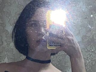 chatroom webcam pic CarolineBlagman