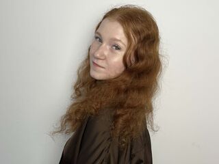 cam girl chatroom CharlotteMunter