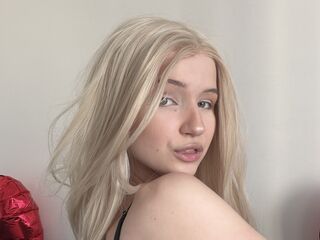 naughty camgirl ChunBirdwell