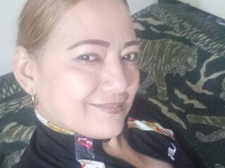 livesex cam girl ClauTaylor