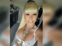 fingering cam girl video DellaBlazed
