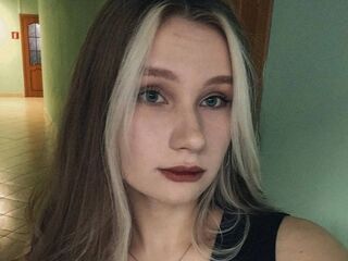 naked cam girl masturbating with vibrator DorthyZurkus