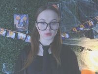 naughty cam girl fingering pussy DynaBae