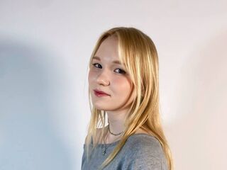 kinky webcam model ElmaKinnunen
