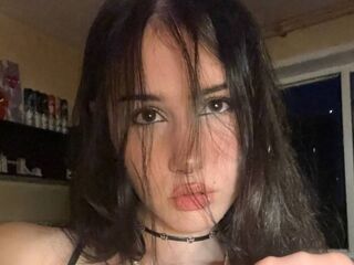 camgirl fingering shaved pussy FelipaDubinsky