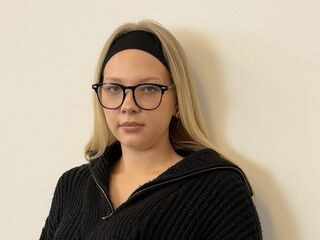 anal sex webcam FrancesVirunes