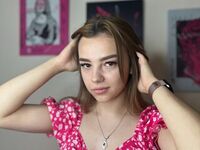 camgirl playing with sex toy GladysGise