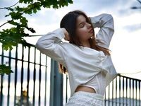 nude cam girl picture GraceHeitger