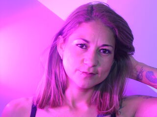 teaser chat IsabellaBaker