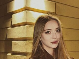 camwhore naked IvaBusack