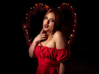 naked webcam girl photo IvonneLogan