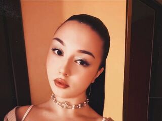 cam girl masturbating with vibrator JaMccredie