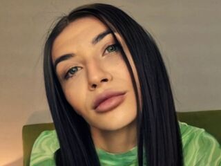 naked girl with webcam masturbating with vibrator JanneMaine