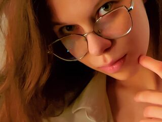 cam girl masturbating with sextoy JulinaGoroven