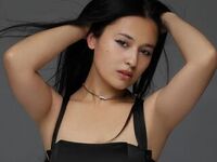 camslut masturbating JunMoon