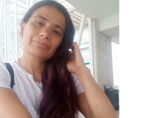 hot cam girl spreading pussy KasandraVixen