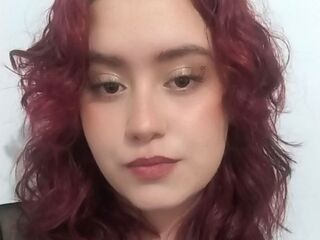 naked camgirl masturbating with dildo KithyBonnie