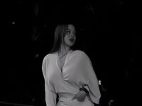 cam girl fingering pussy KristiGroune