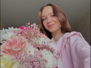 camslut fingering wet pussy LashondaBinion