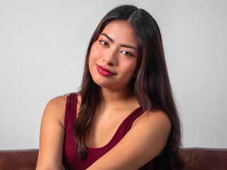 camgirl LeiaHoney