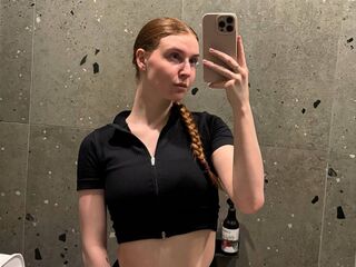 adult cam chat room LessieNunz