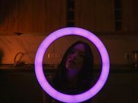 topless webcamgirl LessyLuiz