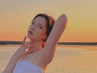 naked cam girl picture LoisOsden