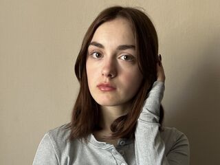 hot girl LouanneNading